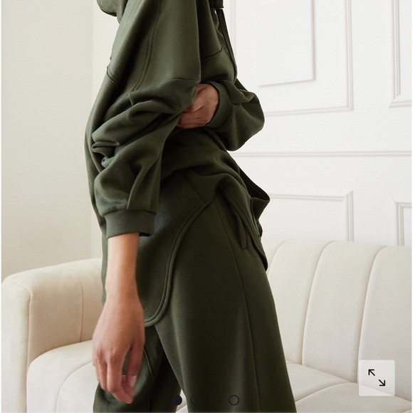 Savage X Fenty Deep Forest Green Xssential Rolled Cuff Jogger Pants - Picture 2 of 15